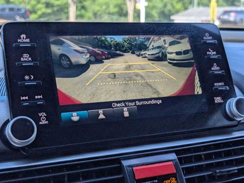 Used 2018 Honda Accord Sport image 26