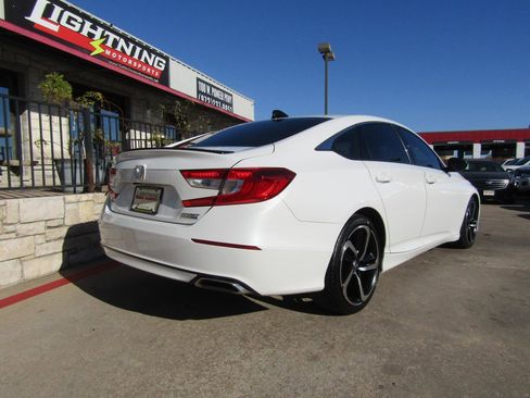 Used 2021 Honda Accord Sport Special Edition image 4