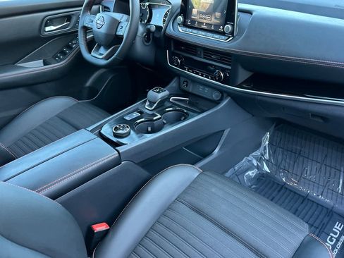 New 2026 Nissan Rogue SV AWD/4WD image 16