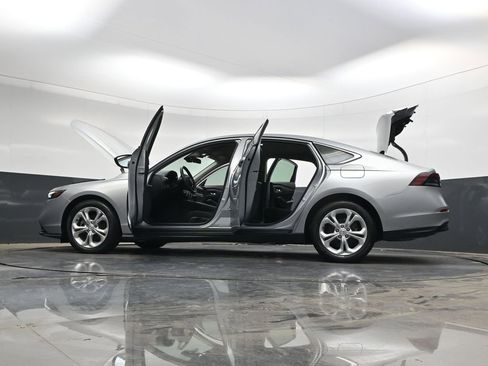 Certified 2024 Honda Accord LX image 37