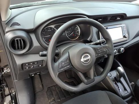 Certified 2025 Nissan Kicks Play S FWD image 22