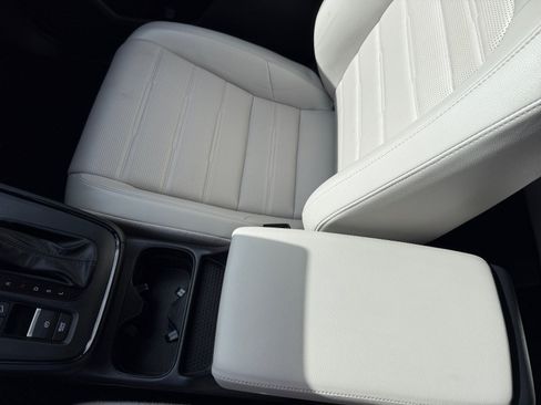 Used 2024 Honda CR-V EX-L image 14