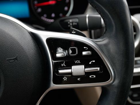 Used 2020 Mercedes-Benz C 300 4MATIC Sedan image 60