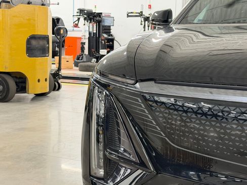 Certified 2024 Cadillac Lyriq Sport RWD image 12