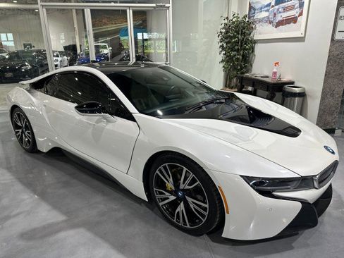 Used 2015 BMW i8 AWD/4WD image 10
