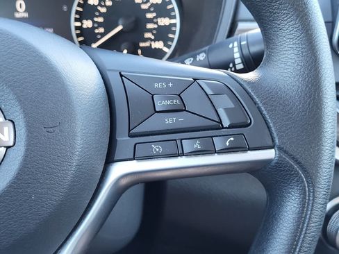 Used 2023 Nissan Altima 2.5 SV FWD image 18