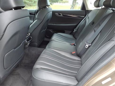 Used 2023 Genesis G80 2.5T image 8