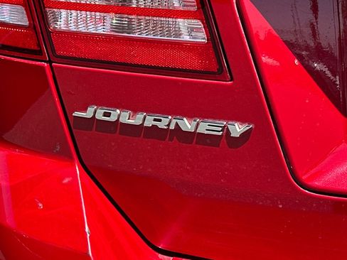 Used 2015 Dodge Journey American Value Package w/ Flexible Seating Group FWD image 25