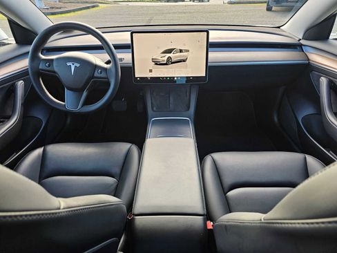 Used 2022 Tesla Model 3 Long Range image 18