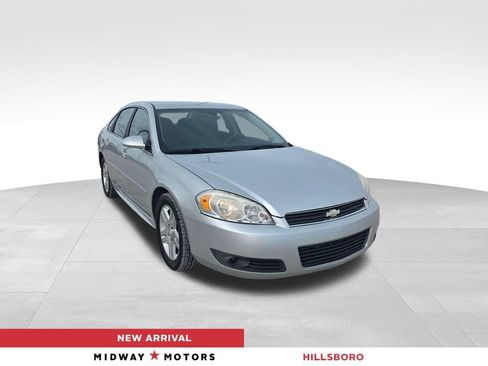 Used 2011 Chevrolet Impala LT image 1