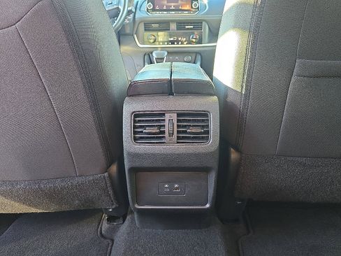 Used 2023 Nissan Rogue SV image 26