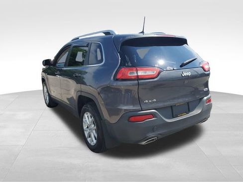 Used 2016 Jeep Cherokee Latitude w/ Comfort/Convenience Group AWD/4WD image 6