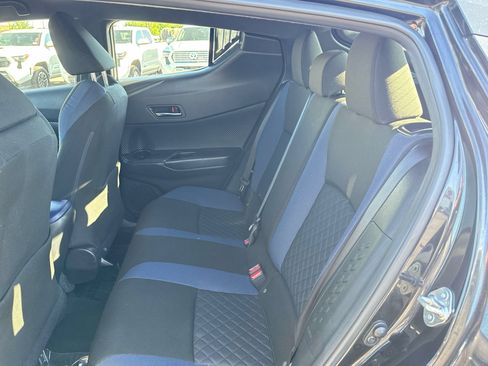 Used 2021 Toyota C-HR XLE FWD image 13