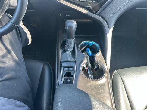 Certified 2024 Toyota Camry SE FWD image 19