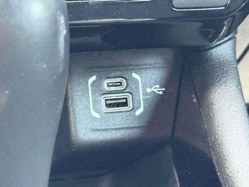 Certified 2025 Jeep Compass Limited AWD/4WD image 30
