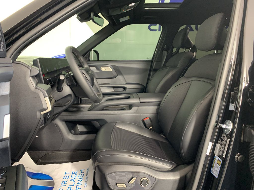 Used 2027 Kia Telluride S w/ Towing Package FWD image 15