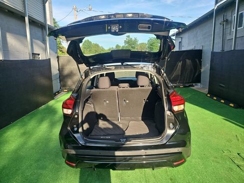 Used 2022 Nissan Kicks SV FWD image 39