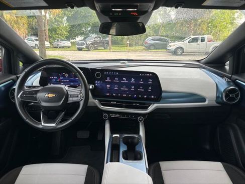 Used 2025 Chevrolet Equinox EV LT w/ Convenience Package FWD image 24