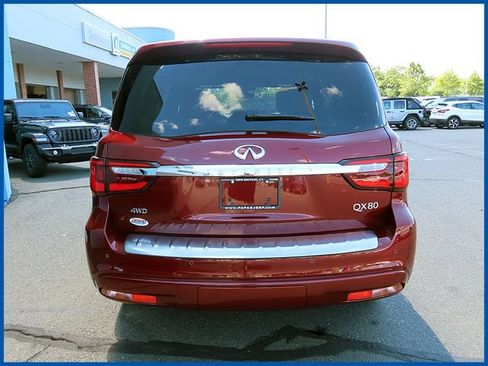 Used 2023 INFINITI QX80 Sensory w/ All-Season Package AWD/4WD image 6