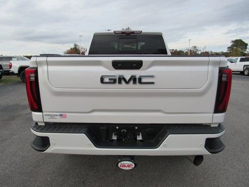 Used 2024 GMC Sierra 2500 Denali Ultimate image 4