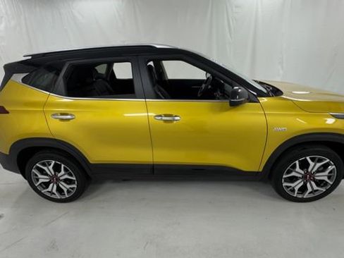 Used 2021 Kia Seltos SX AWD/4WD image 2