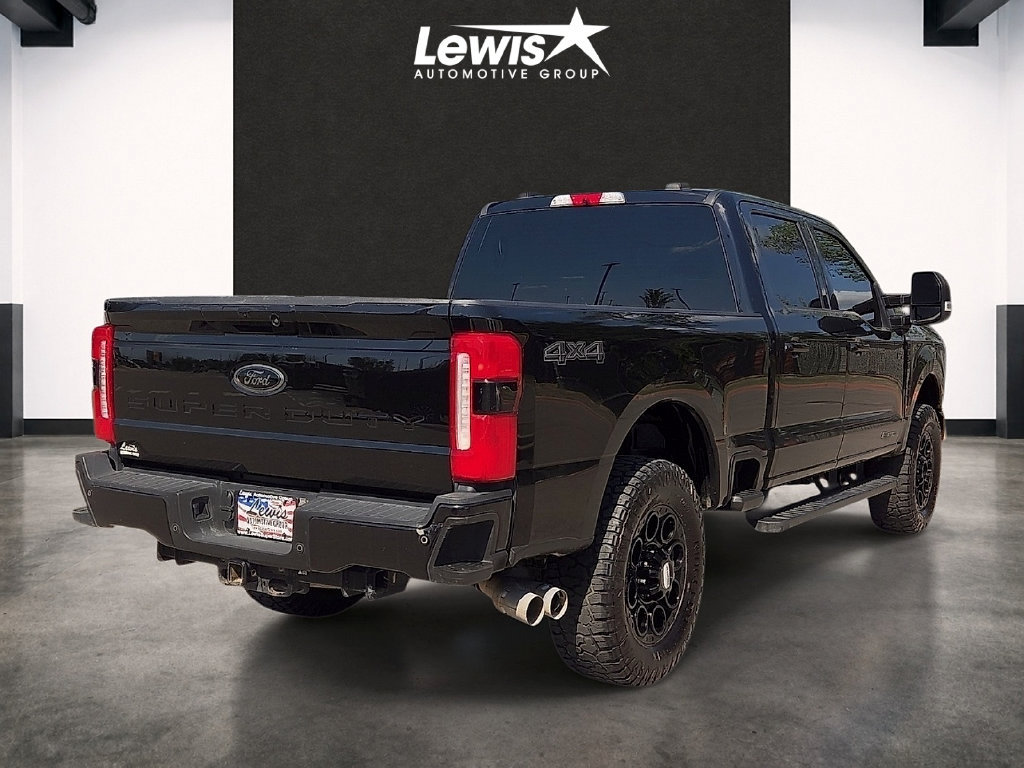 Used 2023 Ford F350 XLT w/ Black Appearance Package AWD/4WD image 4