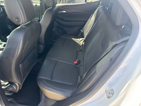 Used 2024 Buick Encore GX Sport Touring AWD/4WD image 9
