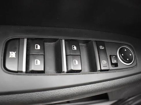 Used 2023 Kia Forte LXS image 21