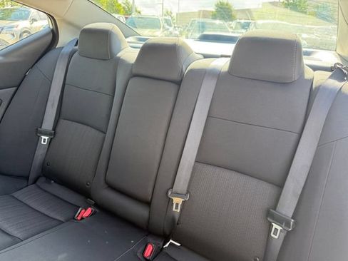 Used 2024 Nissan Altima 2.5 SV FWD image 26
