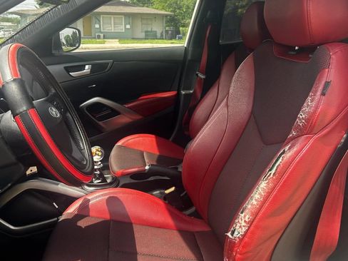 Used 2016 Hyundai Veloster Turbo R-Spec FWD image 13