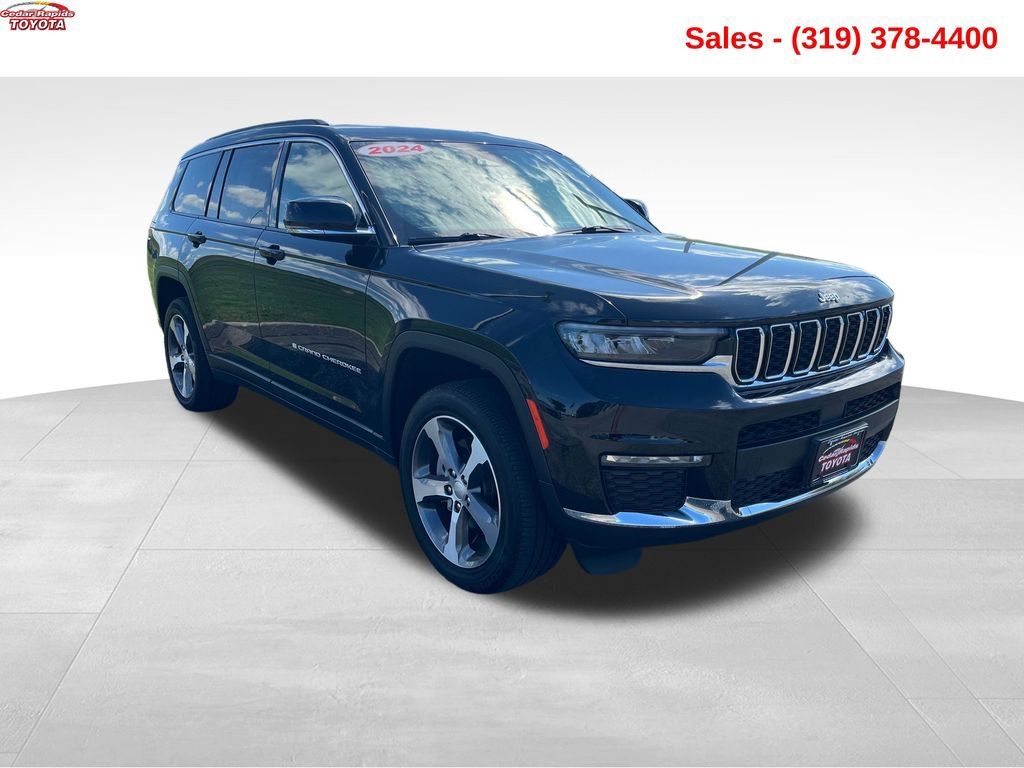 Used 2024 Jeep Grand Cherokee L Limited AWD/4WD image 8