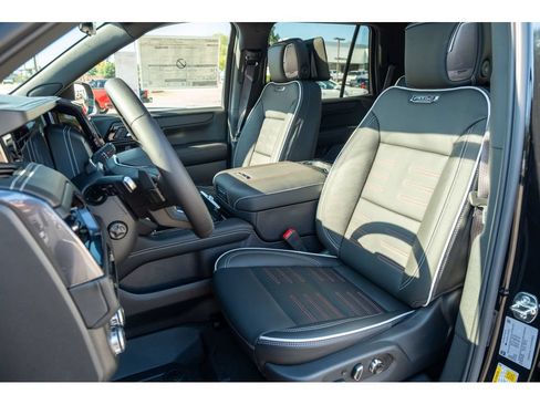 New 2026 GMC Yukon AT4 Ultimate w/ LPO, Floor Liner Package AWD/4WD image 12