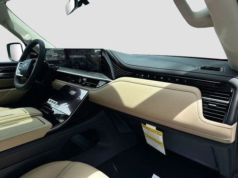 New 2026 INFINITI QX80 Pure RWD image 32