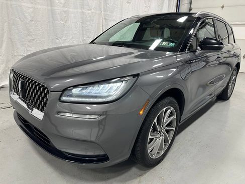 Used 2021 Lincoln Corsair Grand Touring w/ Towing Package I AWD/4WD image 3