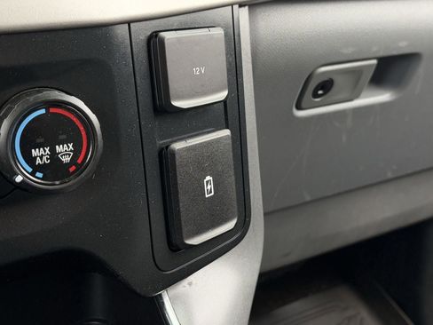 Used 2022 Ford F150 XLT AWD/4WD image 22