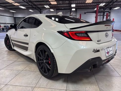 Used 2024 Toyota GR86 TRUENO Edition RWD image 10