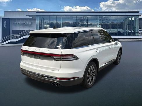 New 2026 Lincoln Aviator 2WD image 8