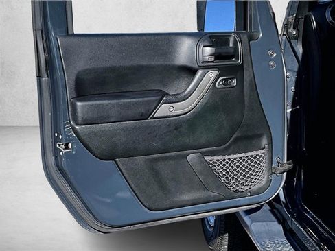 Used 2018 Jeep Wrangler Unlimited Sport S image 17