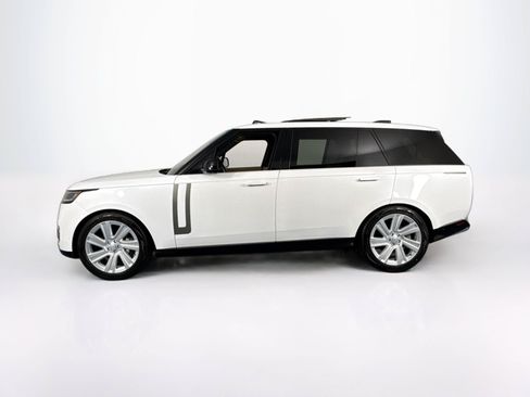 Used 2022 Land Rover Range Rover Long Wheelbase SE AWD/4WD image 5