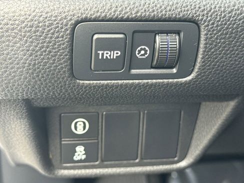 Used 2018 Honda Accord EX image 22