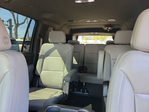 Certified 2022 Chevrolet Suburban LT w/ Luxury Package image 39