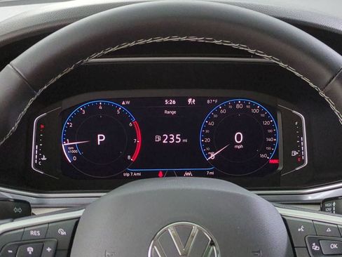 New 2025 Volkswagen Taos SEL image 34