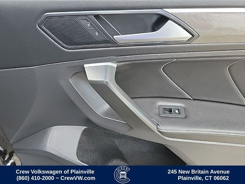 Certified 2024 Volkswagen Tiguan SE R-Line AWD/4WD image 42