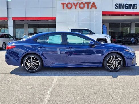 Used 2025 Toyota Camry XSE image 8