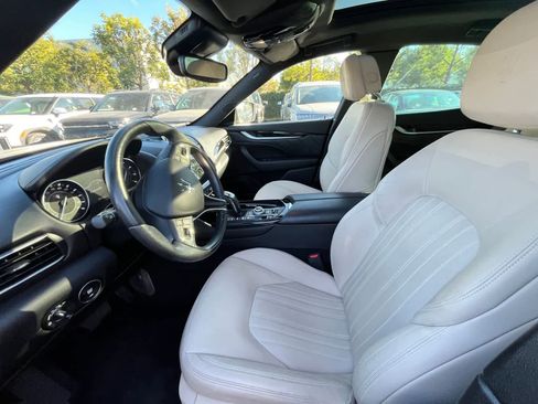 Used 2022 Maserati Levante GT image 5
