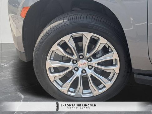 Used 2021 GMC Yukon Denali w/ Denali Premium Package AWD/4WD image 36
