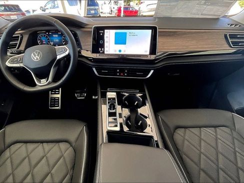 New 2026 Volkswagen Atlas SEL Premium R-Line image 15