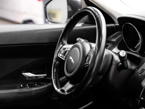 Used 2018 Jaguar E-PACE S AWD/4WD image 15