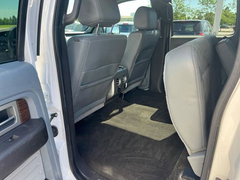 Used 2014 Ford F150 Lariat w/ Equipment Group 502A Luxury AWD/4WD image 16