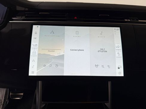New 2026 Land Rover Range Rover Long Wheelbase SE image 23